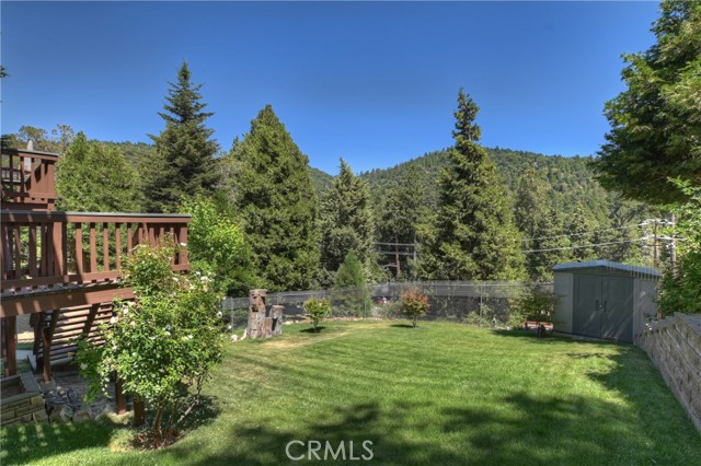 489 Dorn Drive, Crestline CA: https://media.crmls.org/medias/90eeedc9-da16-4e99-9e9b-d5ddb1d55f5c.jpg