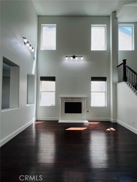 8540 Blue Spruce Street, Chino CA: https://media.crmls.org/medias/90ef5ac1-9847-47f6-ba17-b2ab98292cc2.jpg