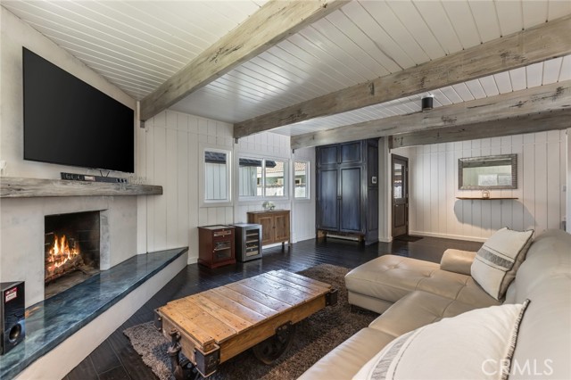 2823 Seahorse Avenue, Ventura CA: https://media.crmls.org/medias/90ef93ac-dc50-4e95-9dba-fb12116a9c1c.jpg