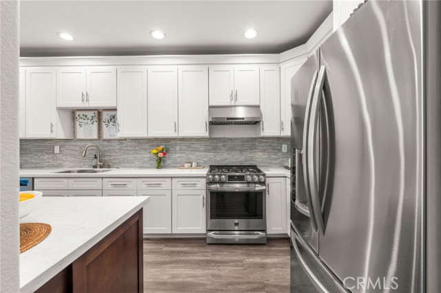 Detail Gallery Image 10 of 38 For 2130 Almeria St #101,  Corona,  CA 92879 - 3 Beds | 2/1 Baths