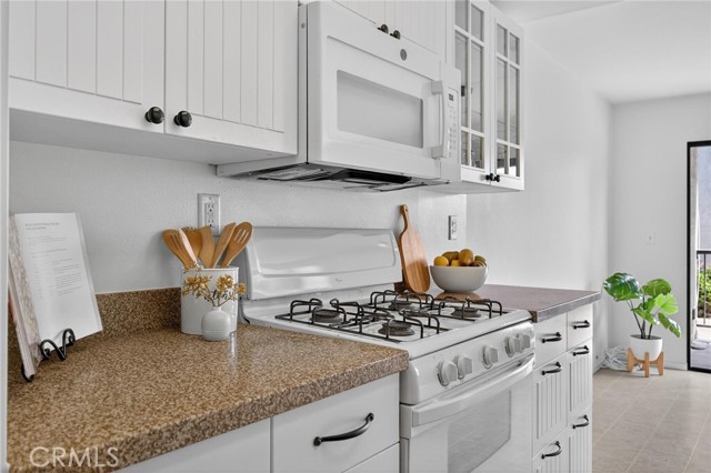 Detail Gallery Image 12 of 33 For 1715 259th Street #4,  Lomita,  CA 90717 - 2 Beds | 1 Baths