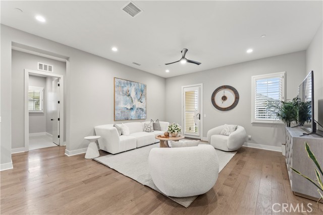 Image 29 of 63 For 51 Redshift  