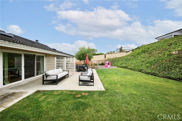 Detail Gallery Image 35 of 38 For 1218 Keel Dr, Corona Del Mar,  CA 92625 - 3 Beds | 2/1 Baths