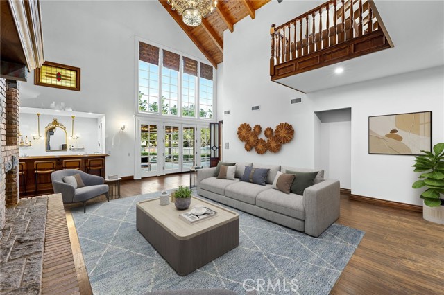 533 E Sierra Madre Avenue, Glendora CA: https://media.crmls.org/medias/90f088b4-5f0b-4bec-839b-b60919a10079.jpg