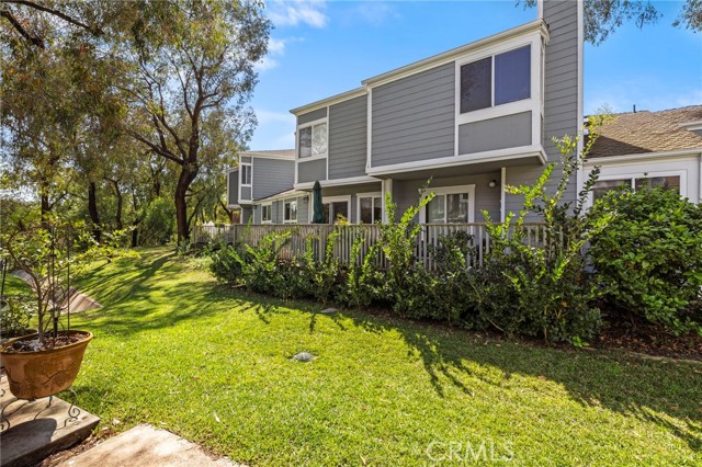 Detail Gallery Image 17 of 22 For 407 San Nicholas Ct, Laguna Beach,  CA 92651 - 2 Beds | 2/1 Baths