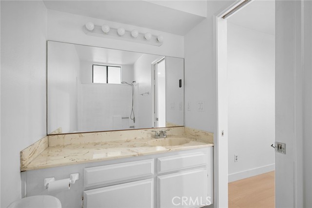 Detail Gallery Image 21 of 33 For 350 W Loraine St #101,  Glendale,  CA 91202 - 2 Beds | 2 Baths