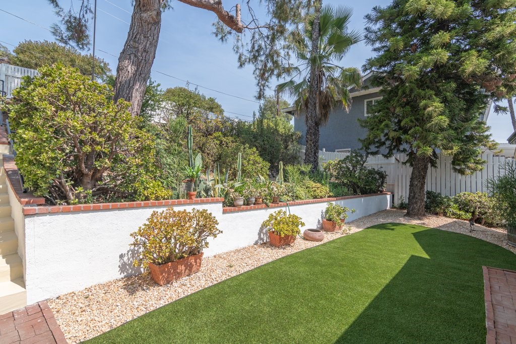 Detail Gallery Image 5 of 51 For 3886 Wawona St, Los Angeles,  CA 90065 - 2 Beds | 2 Baths