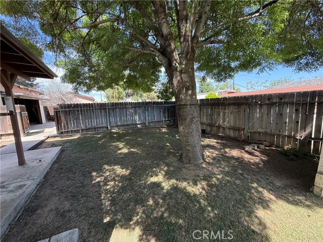 4416 Mesa, Bakersfield CA: https://media.crmls.org/medias/90f29729-fa02-47e6-a05d-02ae50a9c090.jpg