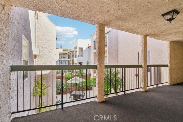 Detail Gallery Image 21 of 27 For 409 Burchett #210,  Glendale,  CA 91203 - 2 Beds | 2 Baths