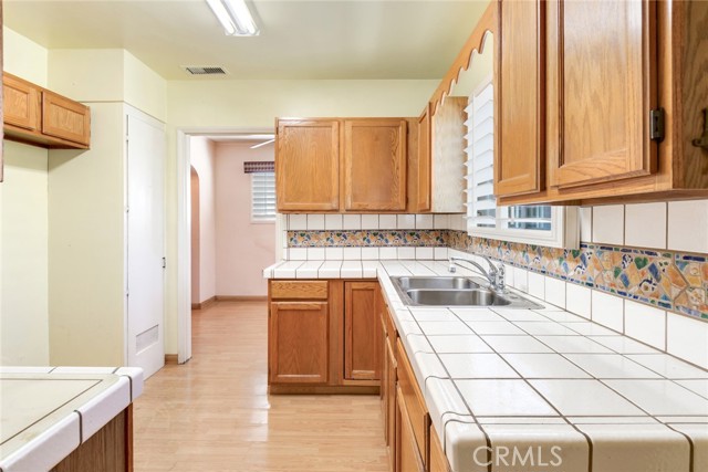 Detail Gallery Image 15 of 21 For 640 W 29th, San Bernardino,  CA 92405 - 2 Beds | 1 Baths