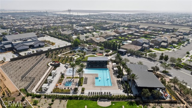 16765 Stags Leap Lane, Fontana CA: https://media.crmls.org/medias/90f4c81c-bd05-4cf5-bde5-7d4cc2212b7e.jpg