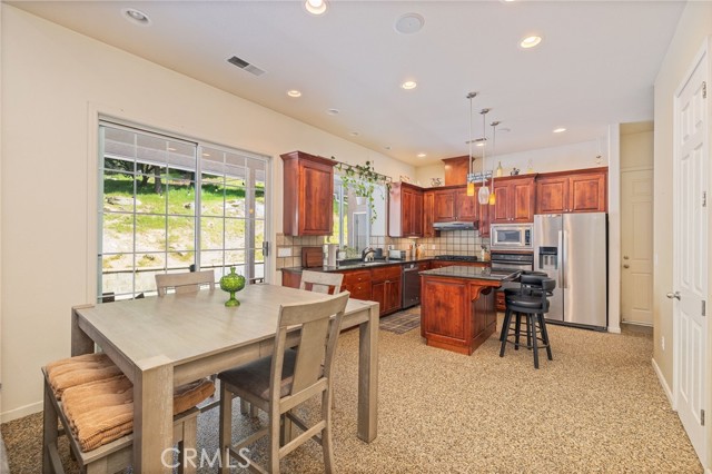 Detail Gallery Image 17 of 59 For 36919 Deer Path Cir, Coarsegold,  CA 93614 - 3 Beds | 2 Baths