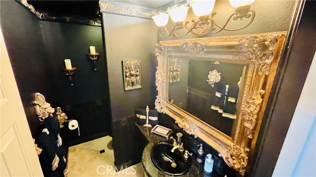 Image 18 of 25 For 732 S Rosecrest Cir