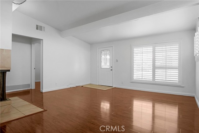 Detail Gallery Image 4 of 22 For 16518 Daphne Ave, Torrance,  CA 90504 - 4 Beds | 2 Baths