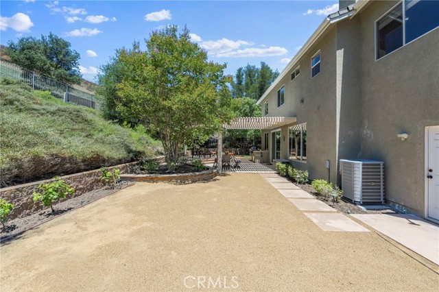 Detail Gallery Image 15 of 71 For 2 Swallows Ln, Trabuco Canyon,  CA 92679 - 4 Beds | 2/1 Baths