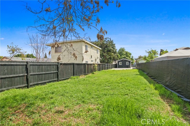 9525 Holmes Avenue, Los Angeles CA: https://media.crmls.org/medias/90f58d3d-be26-4cf2-b7f0-08c44435aa6a.jpg
