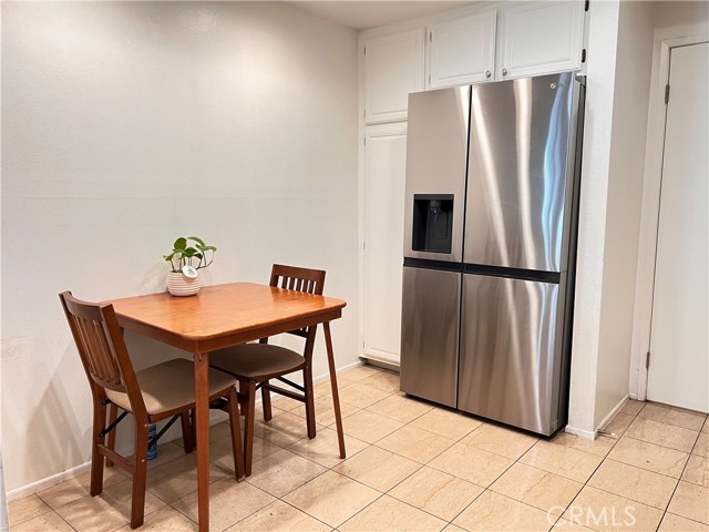 Detail Gallery Image 10 of 35 For 15335 Magnolia #215,  Sherman Oaks,  CA 91403 - 3 Beds | 2 Baths