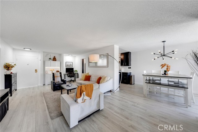 2386 E Del Mar Boulevard, Pasadena CA: https://media.crmls.org/medias/90f68c28-2dc4-431d-ab61-6ab71053fdcd.jpg