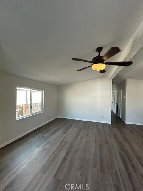 Detail Gallery Image 3 of 20 For 80 E Dawes #10,  Perris,  CA 92571 - 2 Beds | 2 Baths