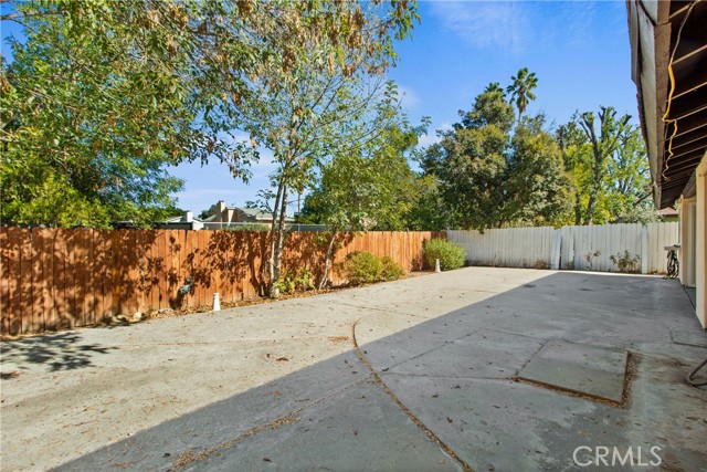 Detail Gallery Image 22 of 25 For 18123 Delano St, Tarzana,  CA 91335 - 3 Beds | 2 Baths