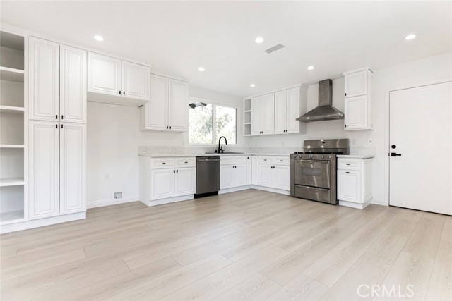 Detail Gallery Image 12 of 44 For 11127 Monogram Ave, Granada Hills,  CA 91344 - 3 Beds | 2 Baths