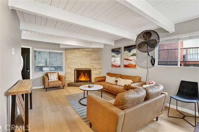 Detail Gallery Image 15 of 40 For 104 Highway 173, Lake Arrowhead,  CA 92352 - 3 Beds | 3 Baths