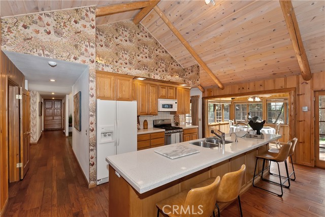Detail Gallery Image 20 of 44 For 531 Killington Way, Big Bear Lake,  CA 92315 - 4 Beds | 2/1 Baths