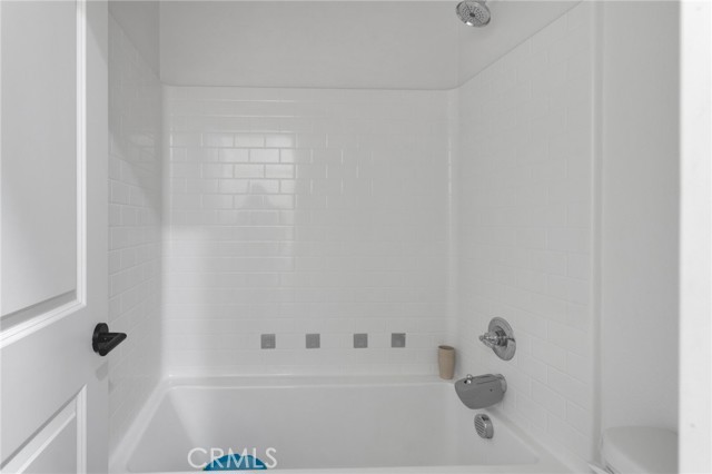 5604 Altamura Way, Fontana CA: https://media.crmls.org/medias/90f8c745-9b97-4e13-804f-8440857449cb.jpg