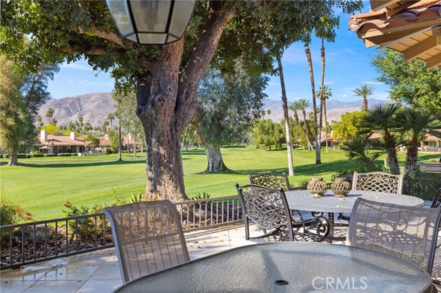Detail Gallery Image 9 of 52 For 353 Villena Way, Palm Desert,  CA 92260 - 3 Beds | 2/1 Baths
