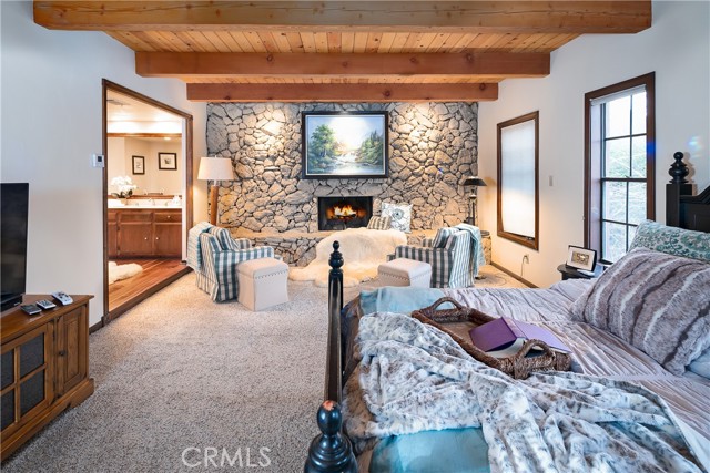 Detail Gallery Image 7 of 26 For 887 Talisman Lane, Lake Arrowhead,  CA 92352 - 4 Beds | 3/1 Baths