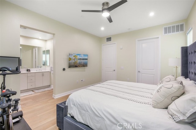 1118 S urbana S, Anaheim CA: https://media.crmls.org/medias/90fa64b2-cb64-47e0-afc0-fc38a50ac3bf.jpg