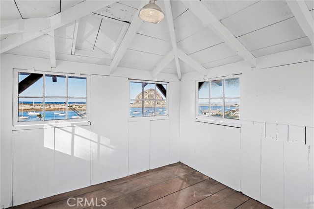 Detail Gallery Image 13 of 59 For 485 Morro Ave, Morro Bay,  CA 93442 - 3 Beds | 3 Baths