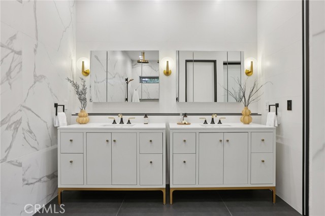 Image 29 of 69 For 5407 Via Del Valle