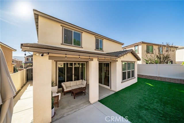 11298 Finders Court, Corona CA: https://media.crmls.org/medias/90fc57a8-3b35-4674-a47e-d60fee09bff0.jpg