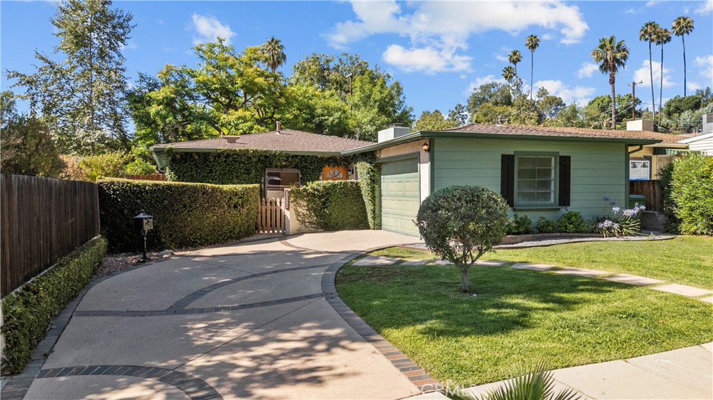 22232 Buena Ventura St