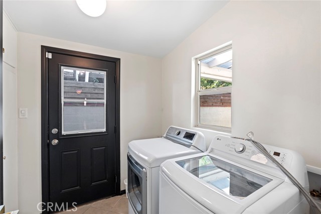 Detail Gallery Image 12 of 40 For 6417 Graves, Lake Balboa,  CA 91406 - 3 Beds | 2 Baths