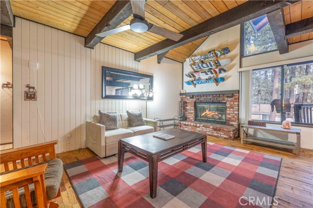 Detail Gallery Image 5 of 26 For 41935 Switzerland Dr #36,  Big Bear Lake,  CA 92315 - 2 Beds | 2 Baths