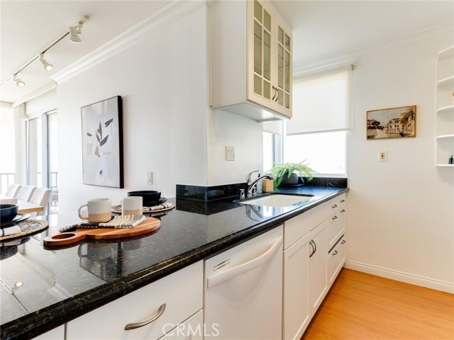 Detail Gallery Image 17 of 46 For 1750 E Ocean Bld #213,  Long Beach,  CA 90802 - 2 Beds | 2 Baths