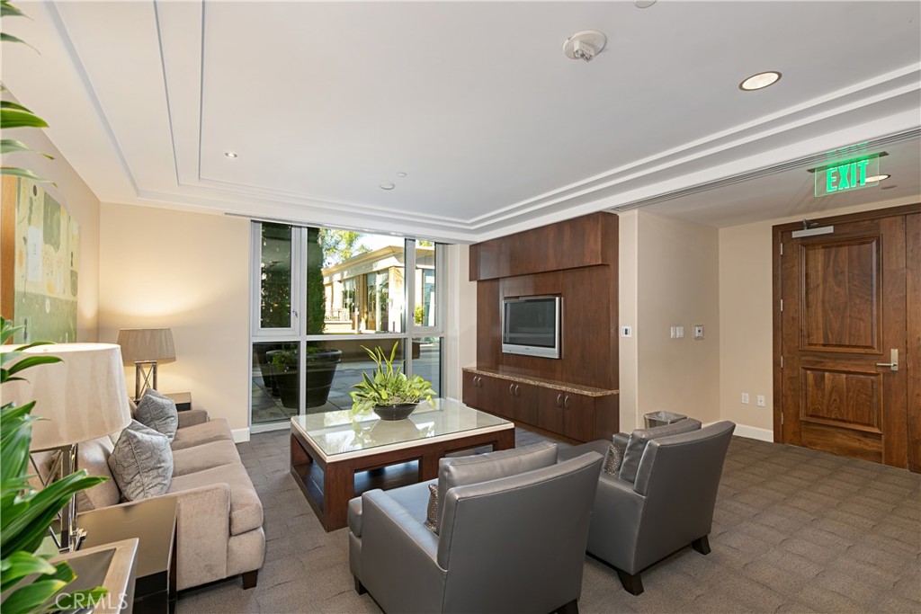 90fe6a3f Db37 46d2 8add 1bfda51d4bb9