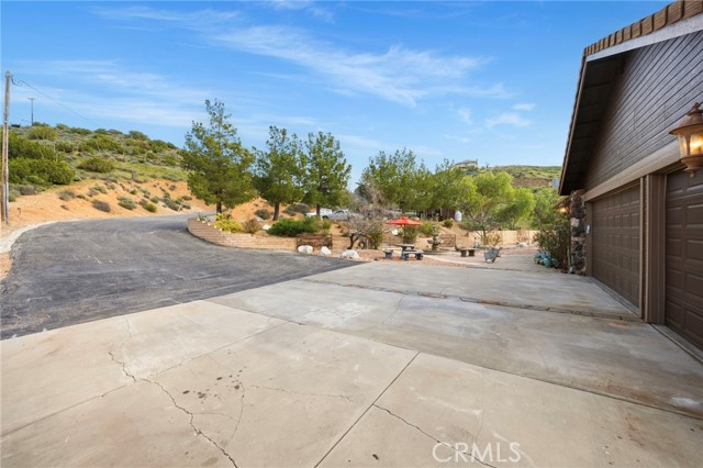 Detail Gallery Image 8 of 73 For 8634 Escondido Canyon, Agua Dulce,  CA 91390 - 3 Beds | 3 Baths