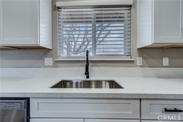 Detail Gallery Image 18 of 41 For 16469 Chippewa, Apple Valley,  CA 92307 - 3 Beds | 2 Baths