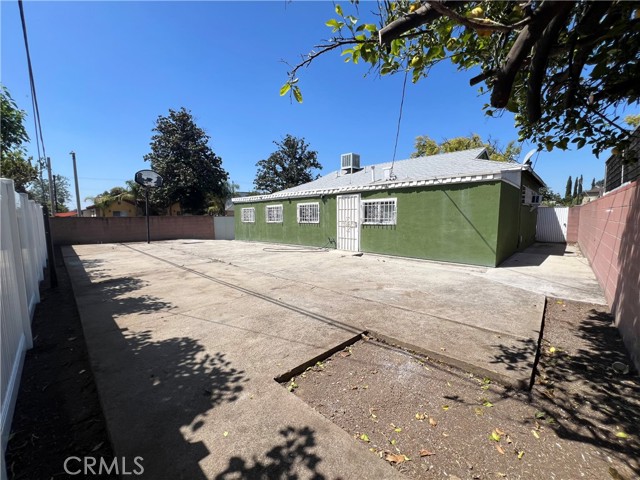 7810 Hazeltine Avenue, Panorama City (los Angeles), CA 91402 Listing Photo  6