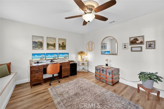 Detail Gallery Image 40 of 60 For 24448 Hampton Drive #C, Valencia,  CA 91355 - 3 Beds | 3 Baths