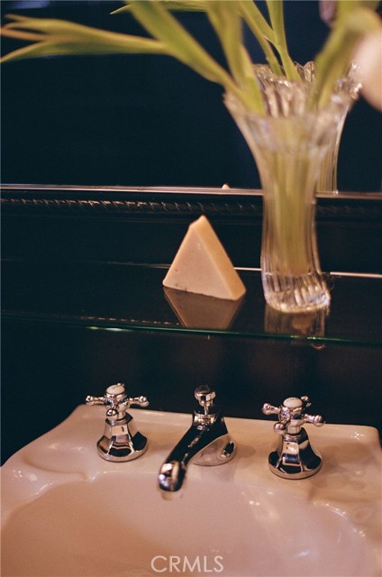 Detail Gallery Image 9 of 14 For 7148 Marshfield, Los Angeles,  CA 90046 - 2 Beds | 1 Baths