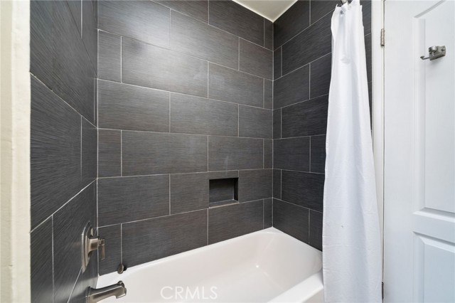 Detail Gallery Image 10 of 34 For 323 W Bennett Ave, Glendora,  CA 91741 - 3 Beds | 2 Baths