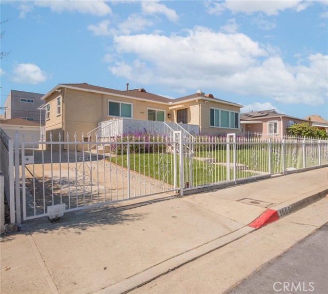 Detail Gallery Image 1 of 1 For 1009 N Alexandria Ave, Hollywood,  CA 90029 - 2 Beds | 2 Baths