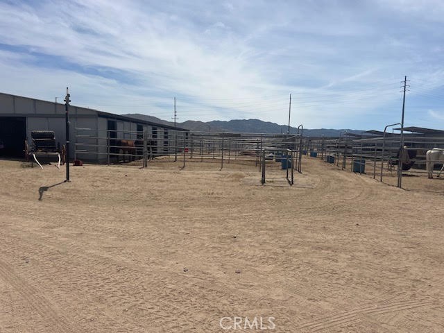 19821 Danielle Way, Apple Valley CA: https://media.crmls.org/medias/91024135-83d2-46ff-a6a0-3faa0f504239.jpg