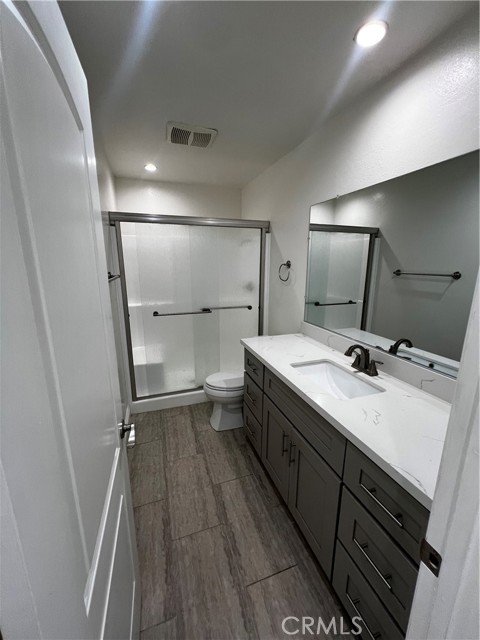 18511 Mayall Street, Northridge CA: https://media.crmls.org/medias/9103192c-a14d-4bec-8aaa-26d8931c2cb1.jpg