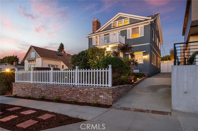 626 Elvira Avenue, Redondo Beach CA: https://media.crmls.org/medias/91033dd0-c418-409d-b06f-b5124f1d6637.jpg
