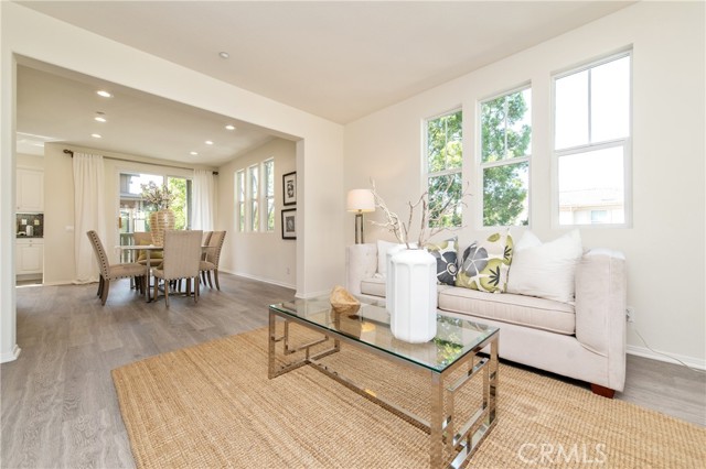 357 Flyers Lane, Tustin CA: https://media.crmls.org/medias/9103b6ea-f4f2-4cd0-b072-b33f8b1d9e62.jpg